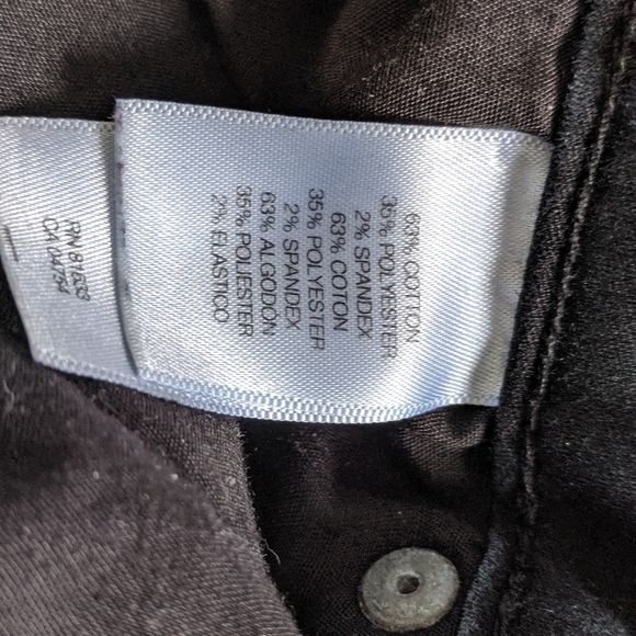 Kenneth Cole Reaction Skinny Jeans - Picture 2 of 8